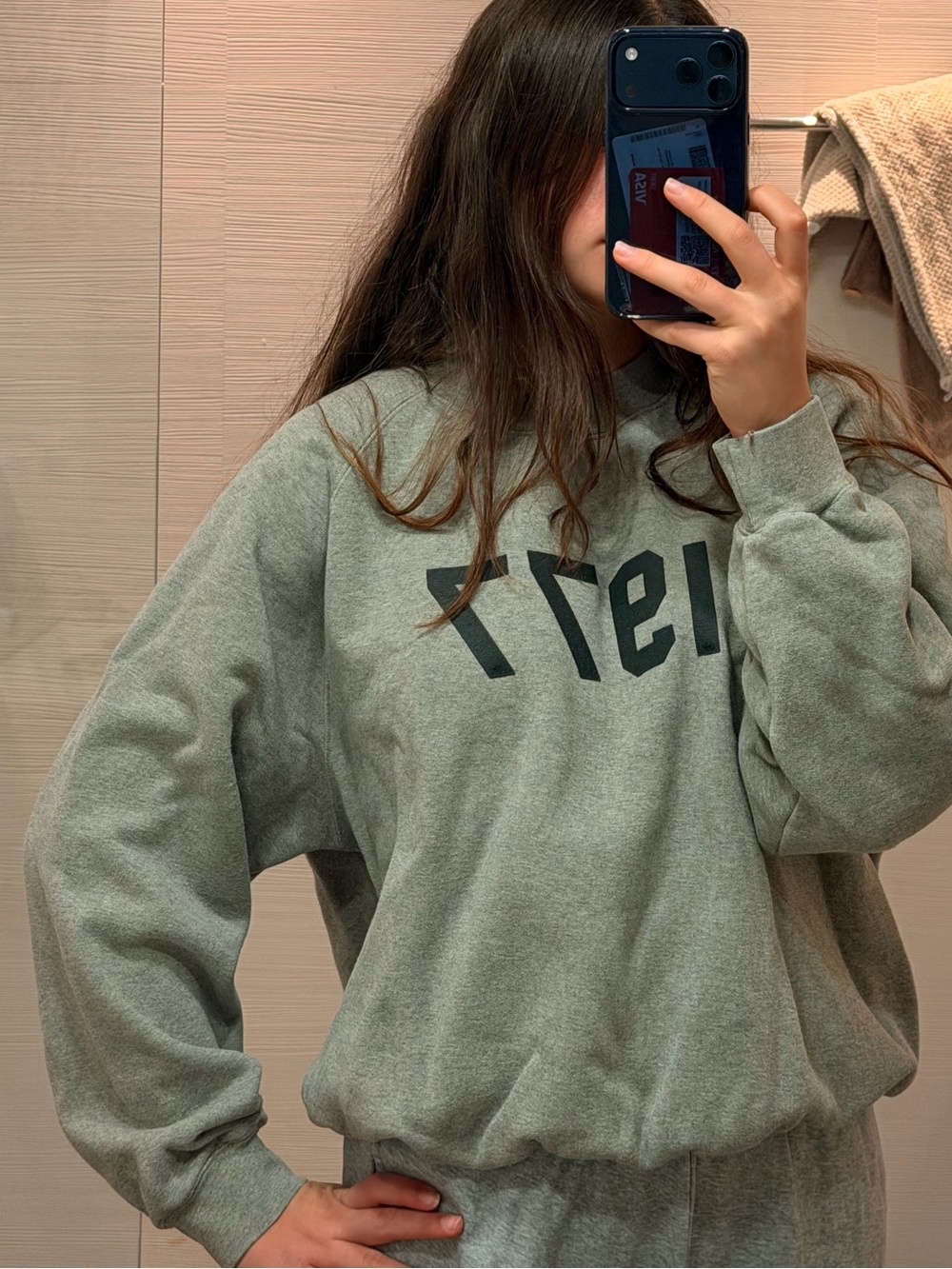 Essentials gray Crewneck